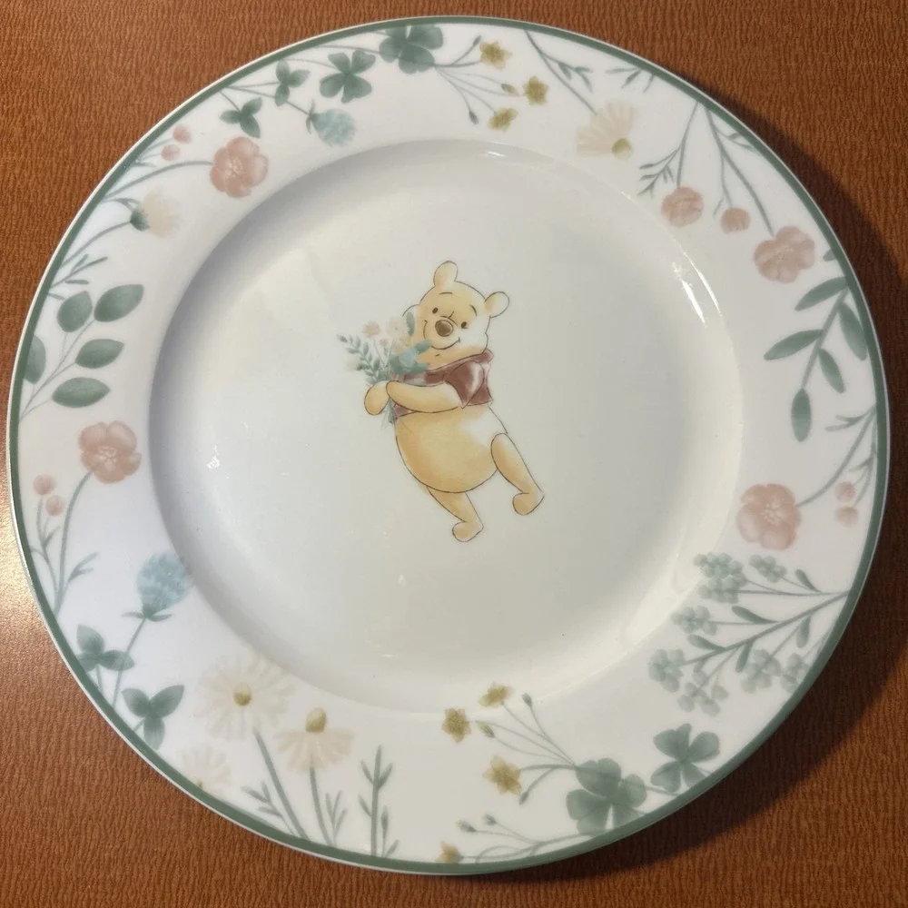 DISNEY‎ Winnie the Pooh Green Misty Mornings Dinner Plate